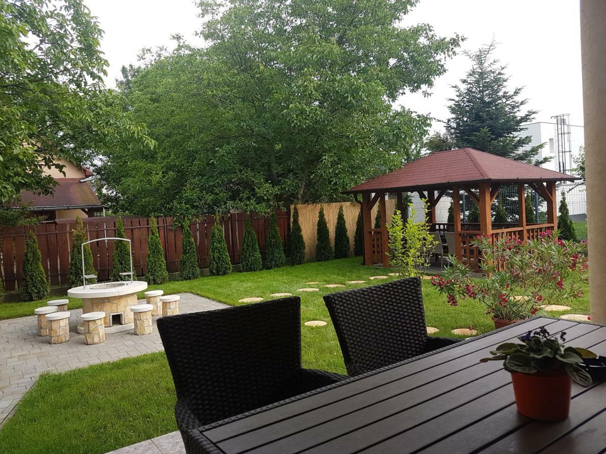 Villa Bellanova Hajduszoboszlo Luaran gambar