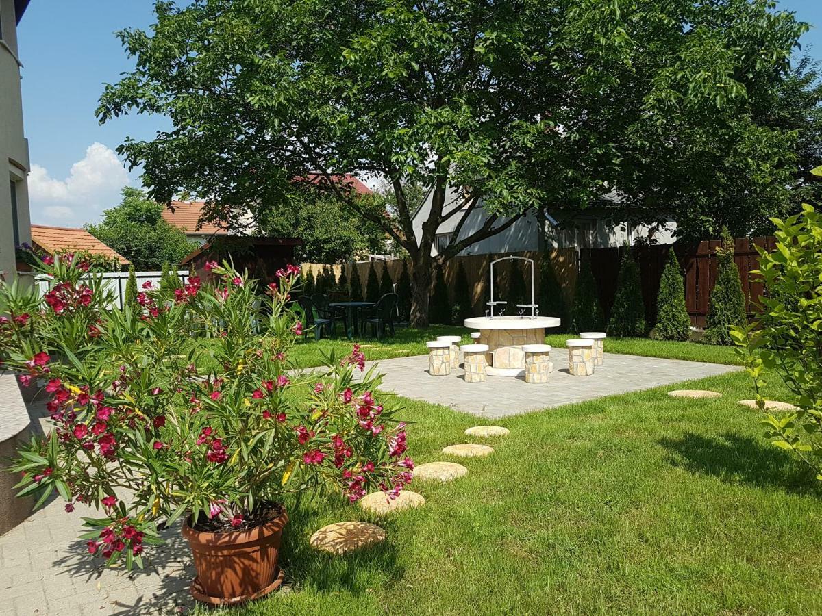 Villa Bellanova Hajduszoboszlo Luaran gambar